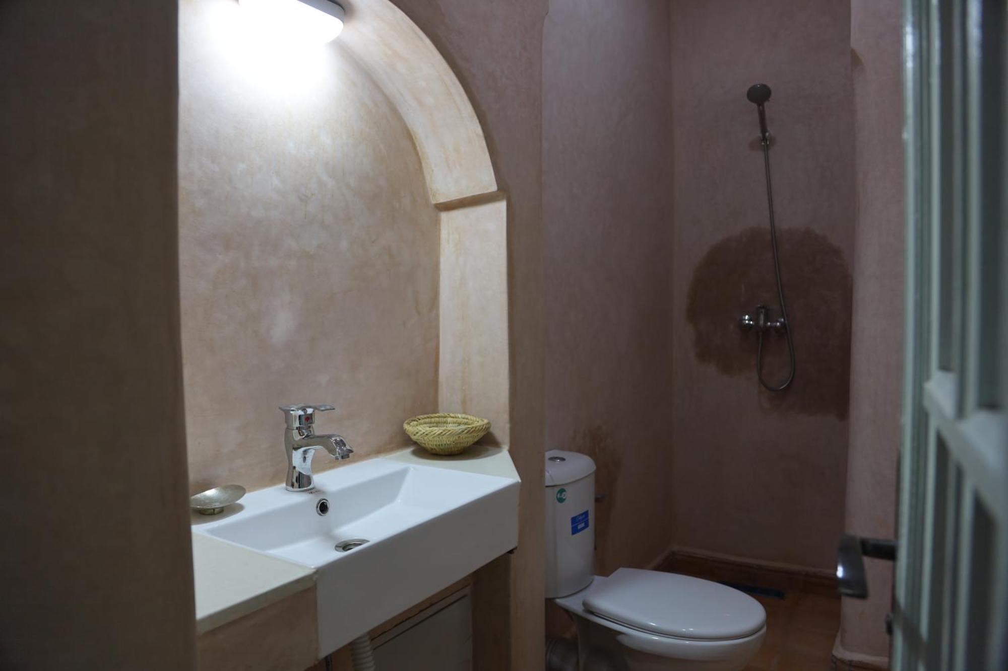 Double Room,1533919048:JPEG